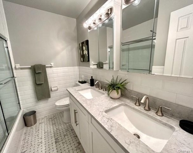 532 Terrace - Photo Thumbnail 9