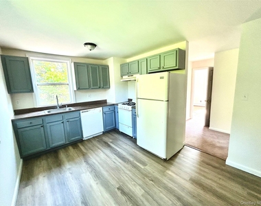 321 Canal Road - Photo Thumbnail 4