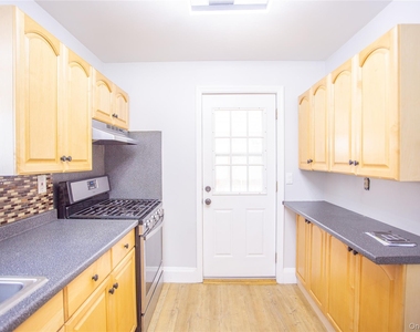 1261 Waverly Street - Photo Thumbnail 11