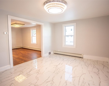 1261 Waverly Street - Photo Thumbnail 4