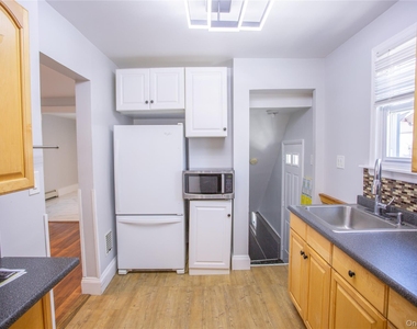 1261 Waverly Street - Photo Thumbnail 12