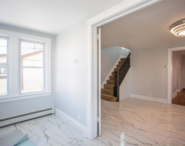 1261 Waverly Street - Photo Thumbnail 2