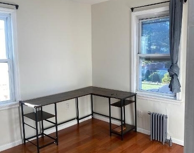85-25 Kendrick Place - Photo Thumbnail 8