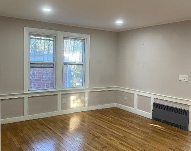 85-25 Kendrick Place - Photo Thumbnail 2