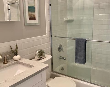 18 Williams Boulevard - Photo Thumbnail 8