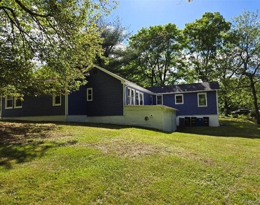 3074 Lexington Avenue - Photo Thumbnail 16