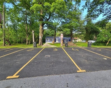 3074 Lexington Avenue - Photo Thumbnail 19