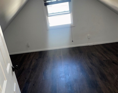 26 Circle Drive - Photo Thumbnail 9