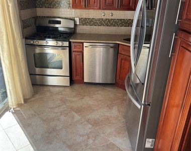 26 Circle Drive - Photo Thumbnail 5