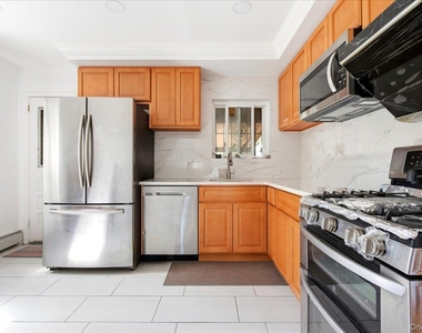 77-32 160th Street - Photo Thumbnail 8