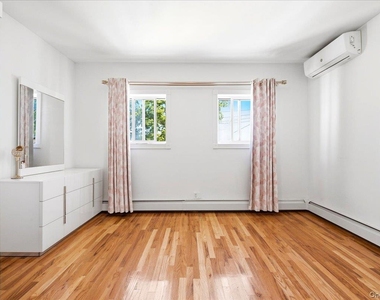 77-32 160th Street - Photo Thumbnail 18