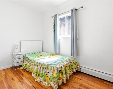 77-32 160th Street - Photo Thumbnail 15