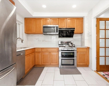 77-32 160th Street - Photo Thumbnail 10