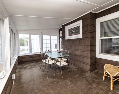 65 Lenox Avenue - Photo Thumbnail 2