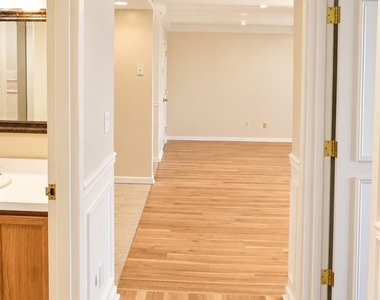 242 Maple Avenue - Photo Thumbnail 12