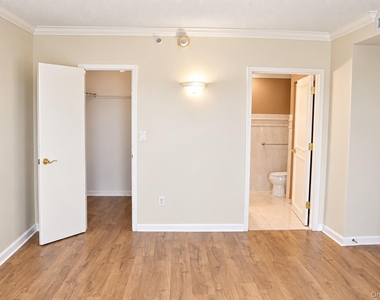 242 Maple Avenue - Photo Thumbnail 13