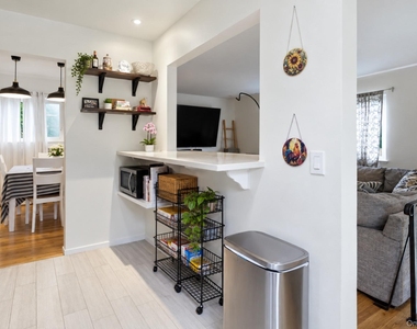 5 Segrove Place - Photo Thumbnail 2
