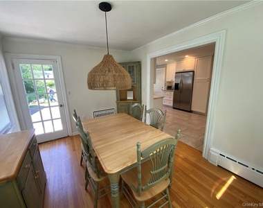 17 Harriman Avenue - Photo Thumbnail 9