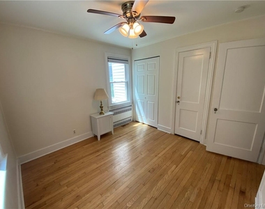 17 Harriman Avenue - Photo Thumbnail 11