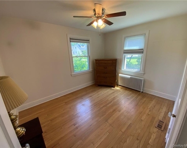 17 Harriman Avenue - Photo Thumbnail 10