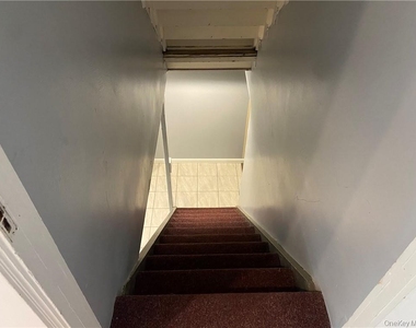 17 Harriman Avenue - Photo Thumbnail 15
