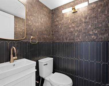 35 South Broadway - Photo Thumbnail 7