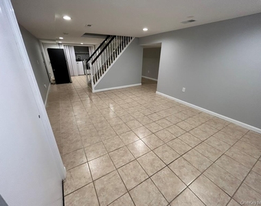 67 Emerson Avenue - Photo Thumbnail 12