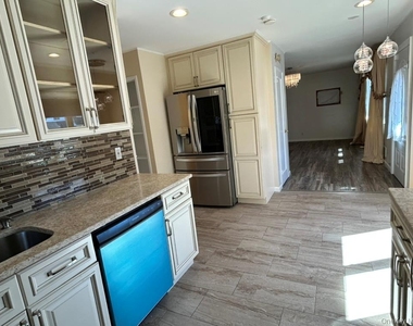 67 Emerson Avenue - Photo Thumbnail 5