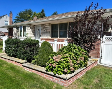 67 Emerson Avenue - Photo Thumbnail 1
