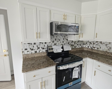 4 Eastwood Drive - Photo Thumbnail 2