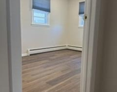 327 Rowland Street - Photo Thumbnail 17