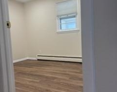 327 Rowland Street - Photo Thumbnail 10