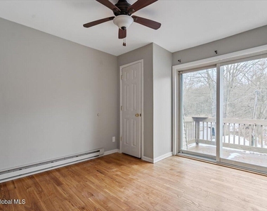 455 Maple Avenue - Photo Thumbnail 2