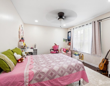1401 Taggert Drive - Photo Thumbnail 23
