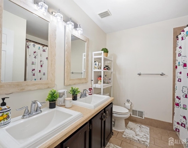 1401 Taggert Drive - Photo Thumbnail 24