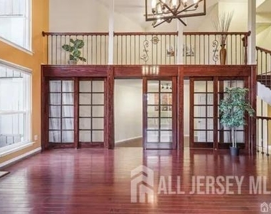 232 Westgate Drive - Photo Thumbnail 1