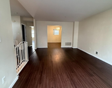 730 Harbortown Boulevard - Photo Thumbnail 11