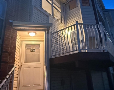 730 Harbortown Boulevard - Photo Thumbnail 3