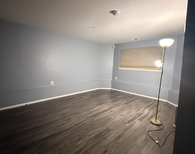 730 Harbortown Boulevard - Photo Thumbnail 27