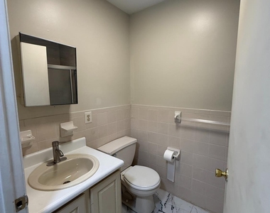 730 Harbortown Boulevard - Photo Thumbnail 23