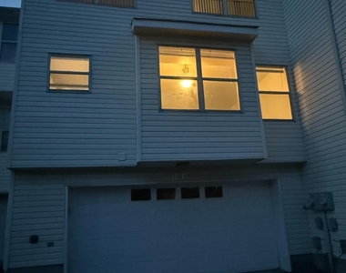 730 Harbortown Boulevard - Photo Thumbnail 30