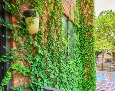 337 W 43rd Street - Photo Thumbnail 8