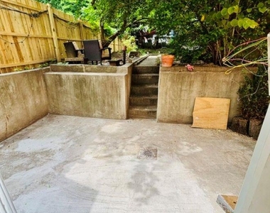 72 Clermont Avenue - Photo Thumbnail 5