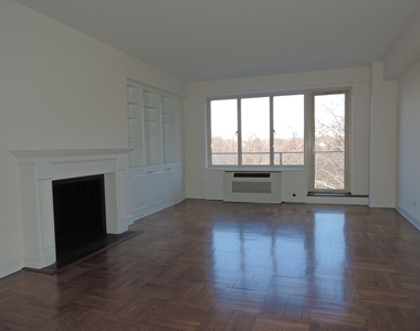 40 Central Park S - Photo Thumbnail 1