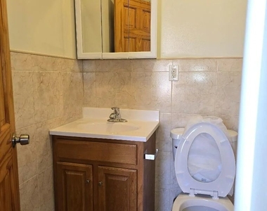 754 Park Place - Photo Thumbnail 4