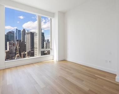 15 E 30th Street - Photo Thumbnail 8