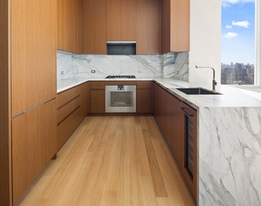 15 E 30th Street - Photo Thumbnail 5