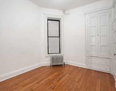 51 Irving Place - Photo Thumbnail 2
