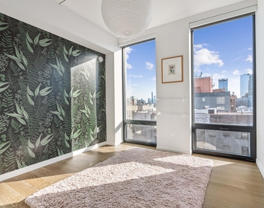 287 E Houston Street - Photo Thumbnail 19