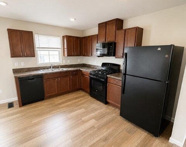 55 55 Snickers Court - Photo Thumbnail 5